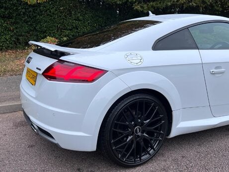Audi TT 2.0 TFSI S line S Tronic quattro Euro 6 (s/s) 3dr 8