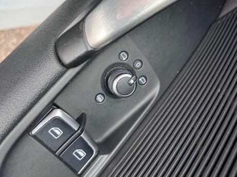 Audi TT 2.0 TFSI S line S Tronic quattro Euro 6 (s/s) 3dr 61