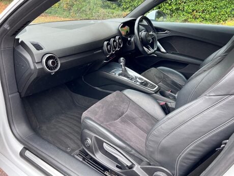 Audi TT 2.0 TFSI S line S Tronic quattro Euro 6 (s/s) 3dr 24