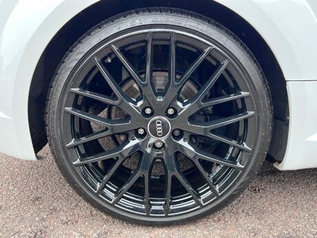 Audi TT 2.0 TFSI S line S Tronic quattro Euro 6 (s/s) 3dr 29