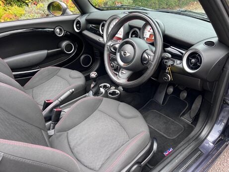 Mini Convertible 1.6 One Euro 5 2dr 16
