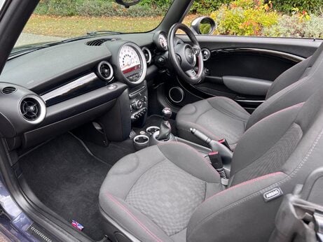 Mini Convertible 1.6 One Euro 5 2dr 21