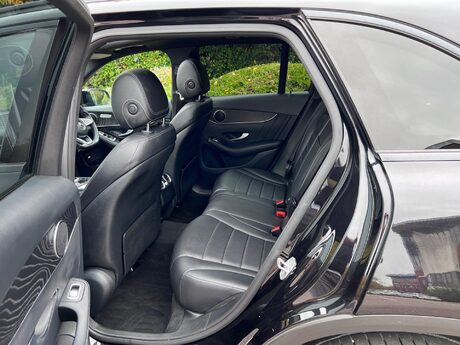 Mercedes-Benz GLC 2.1 GLC220d AMG Night Edition G-Tronic+ 4MATIC Euro 6 (s/s) 5dr 31