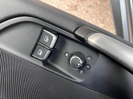 Audi TT 2.0 TFSI S line S Tronic Euro 6 (s/s) 3dr 59