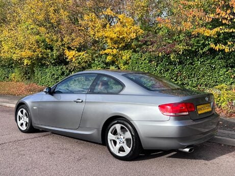 BMW 3 Series 2.0 320i SE Steptronic Euro 4 2dr 31