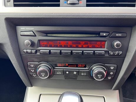 BMW 3 Series 2.0 320i SE Steptronic Euro 4 2dr 10