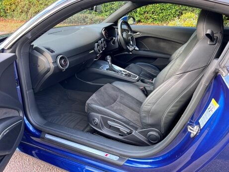 Audi TT 2.0 TFSI S line S Tronic quattro Euro 6 (s/s) 3dr 82