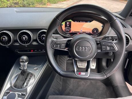 Audi TT 2.0 TFSI S line S Tronic quattro Euro 6 (s/s) 3dr 1