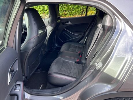 Mercedes-Benz GLA 2.1 GLA220d AMG Line 7G-DCT 4MATIC Euro 6 (s/s) 5dr 22