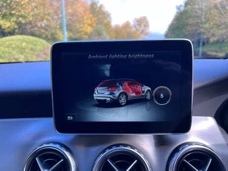 Mercedes-Benz GLA 2.1 GLA220d AMG Line 7G-DCT 4MATIC Euro 6 (s/s) 5dr 36