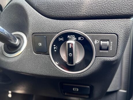 Mercedes-Benz GLA 2.1 GLA220d AMG Line 7G-DCT 4MATIC Euro 6 (s/s) 5dr 32