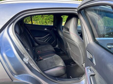 Mercedes-Benz GLA 2.1 GLA220d AMG Line 7G-DCT 4MATIC Euro 6 (s/s) 5dr 23