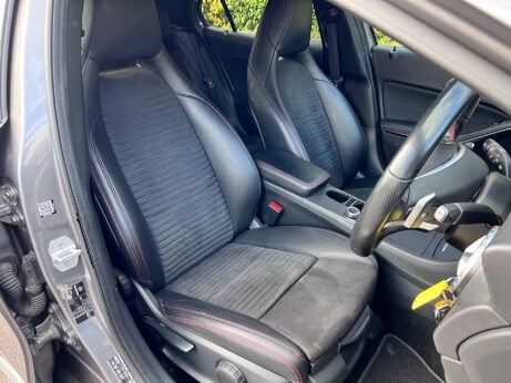 Mercedes-Benz GLA 2.1 GLA220d AMG Line 7G-DCT 4MATIC Euro 6 (s/s) 5dr 52