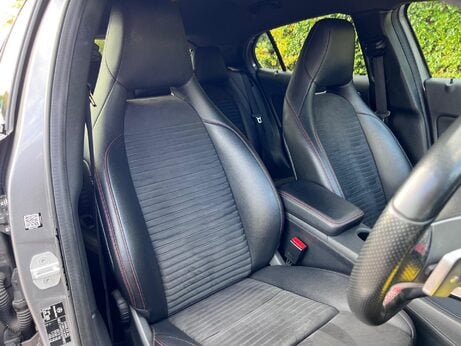 Mercedes-Benz GLA 2.1 GLA220d AMG Line 7G-DCT 4MATIC Euro 6 (s/s) 5dr 10