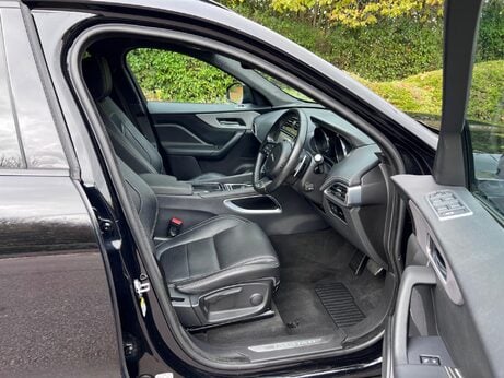 Jaguar F-Pace 2.0 D180 R-Sport Auto AWD Euro 6 (s/s) 5dr 8