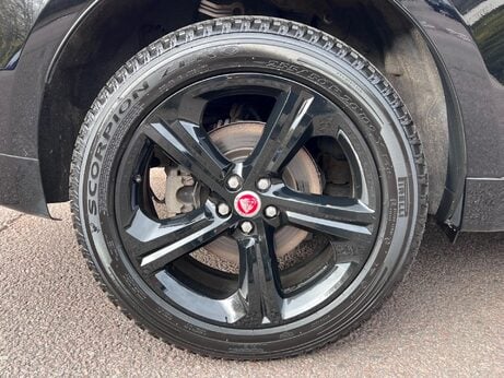 Jaguar F-Pace 2.0 D180 R-Sport Auto AWD Euro 6 (s/s) 5dr 33