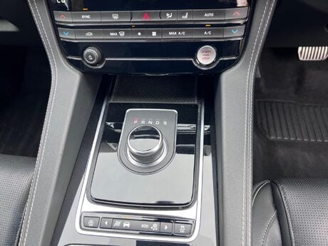 Jaguar F-Pace 2.0 D180 R-Sport Auto AWD Euro 6 (s/s) 5dr 73
