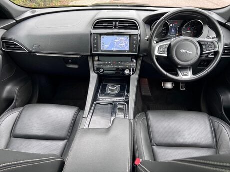 Jaguar F-Pace 2.0 D180 R-Sport Auto AWD Euro 6 (s/s) 5dr 16