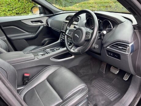 Jaguar F-Pace 2.0 D180 R-Sport Auto AWD Euro 6 (s/s) 5dr 15