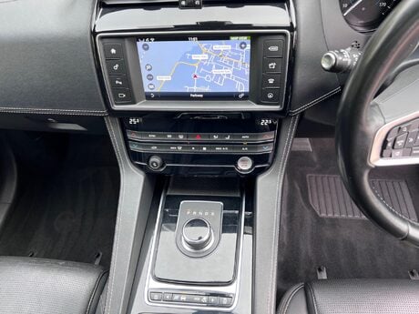Jaguar F-Pace 2.0 D180 R-Sport Auto AWD Euro 6 (s/s) 5dr 81