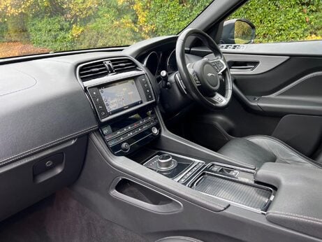 Jaguar F-Pace 2.0 D180 R-Sport Auto AWD Euro 6 (s/s) 5dr 22