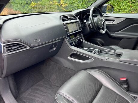 Jaguar F-Pace 2.0 D180 R-Sport Auto AWD Euro 6 (s/s) 5dr 69