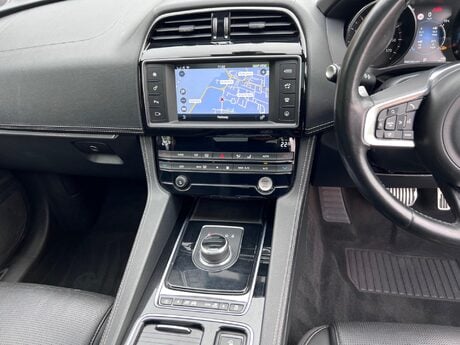Jaguar F-Pace 2.0 D180 R-Sport Auto AWD Euro 6 (s/s) 5dr 76