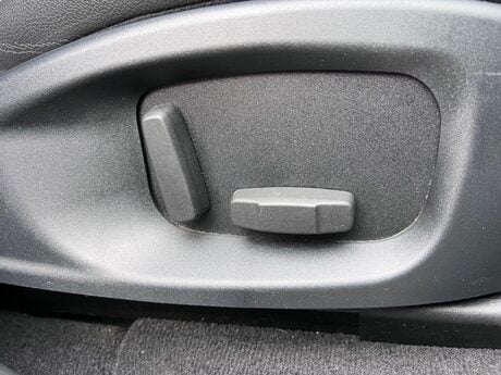 Jaguar F-Pace 2.0 D180 R-Sport Auto AWD Euro 6 (s/s) 5dr 25