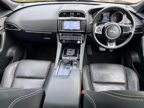 Jaguar F-Pace 2.0 D180 R-Sport Auto AWD Euro 6 (s/s) 5dr 64