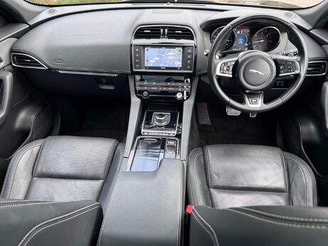 Jaguar F-Pace 2.0 D180 R-Sport Auto AWD Euro 6 (s/s) 5dr 60
