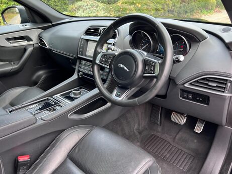 Jaguar F-Pace 2.0 D180 R-Sport Auto AWD Euro 6 (s/s) 5dr 12