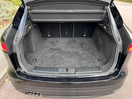 Jaguar F-Pace 2.0 D180 R-Sport Auto AWD Euro 6 (s/s) 5dr 32