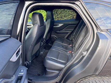 Jaguar F-Pace 2.0 D180 R-Sport Auto AWD Euro 6 (s/s) 5dr 26