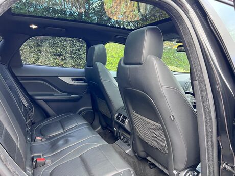 Jaguar F-Pace 2.0 D180 R-Sport Auto AWD Euro 6 (s/s) 5dr 33