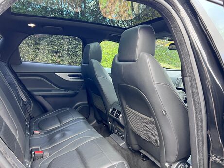 Jaguar F-Pace 2.0 D180 R-Sport Auto AWD Euro 6 (s/s) 5dr 29