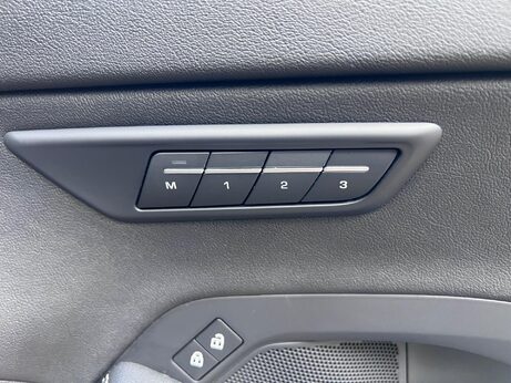 Jaguar E-Pace 2.0 D204 MHEV R-Dynamic Black Auto AWD Euro 6 (s/s) 5dr 17