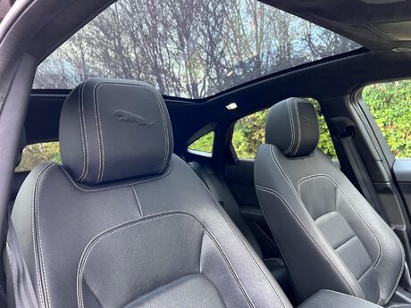 Jaguar E-Pace 2.0 D204 MHEV R-Dynamic Black Auto AWD Euro 6 (s/s) 5dr 4