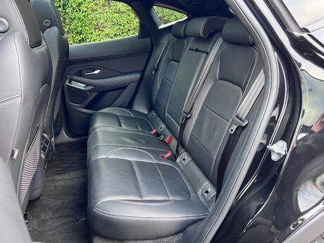 Jaguar E-Pace 2.0 D204 MHEV R-Dynamic Black Auto AWD Euro 6 (s/s) 5dr 32