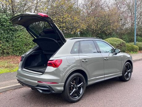 Audi Q3 1.5 TFSI CoD 35 S line S Tronic Euro 6 (s/s) 5dr 35