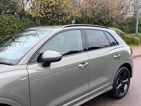 Audi Q3 1.5 TFSI CoD 35 S line S Tronic Euro 6 (s/s) 5dr 3