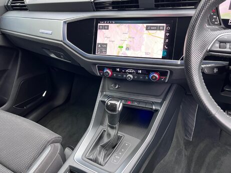 Audi Q3 1.5 TFSI CoD 35 S line S Tronic Euro 6 (s/s) 5dr 66