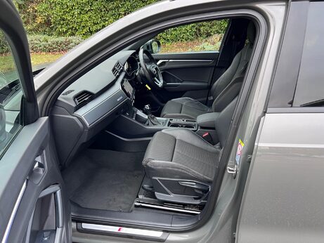 Audi Q3 1.5 TFSI CoD 35 S line S Tronic Euro 6 (s/s) 5dr 88