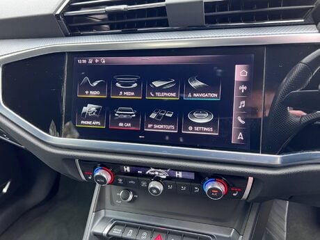 Audi Q3 1.5 TFSI CoD 35 S line S Tronic Euro 6 (s/s) 5dr 22