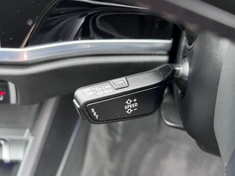 Audi Q3 1.5 TFSI CoD 35 S line S Tronic Euro 6 (s/s) 5dr 44
