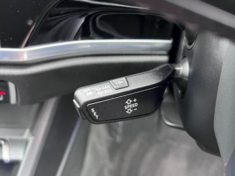 Audi Q3 1.5 TFSI CoD 35 S line S Tronic Euro 6 (s/s) 5dr 40