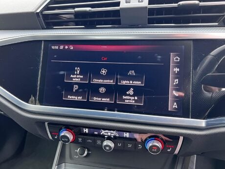 Audi Q3 1.5 TFSI CoD 35 S line S Tronic Euro 6 (s/s) 5dr 53