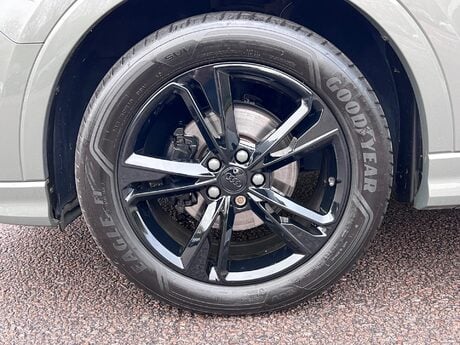 Audi Q3 1.5 TFSI CoD 35 S line S Tronic Euro 6 (s/s) 5dr 76