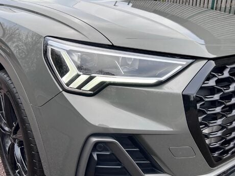 Audi Q3 1.5 TFSI CoD 35 S line S Tronic Euro 6 (s/s) 5dr 93