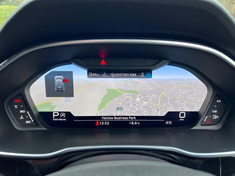 Audi Q3 1.5 TFSI CoD 35 S line S Tronic Euro 6 (s/s) 5dr 23