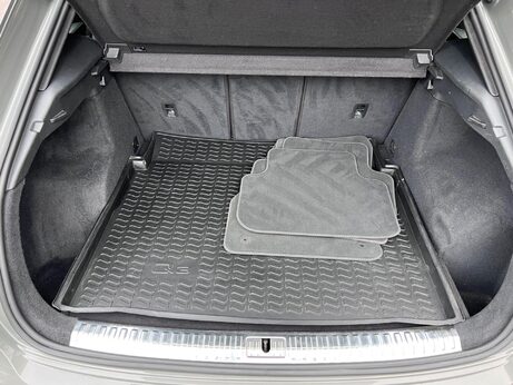 Audi Q3 1.5 TFSI CoD 35 S line S Tronic Euro 6 (s/s) 5dr 33